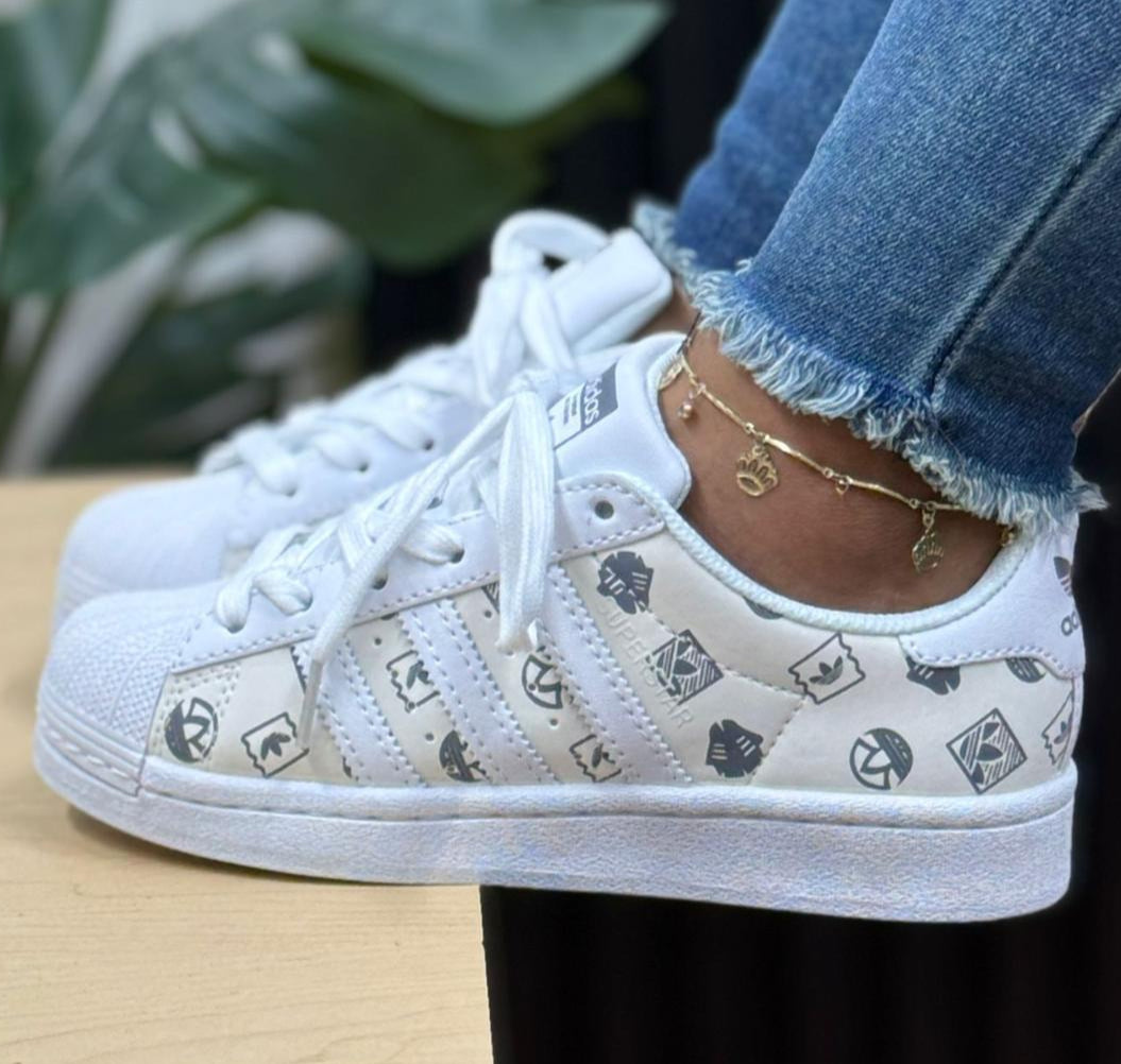 ADDS SUPERSTAR ESTAMPADA