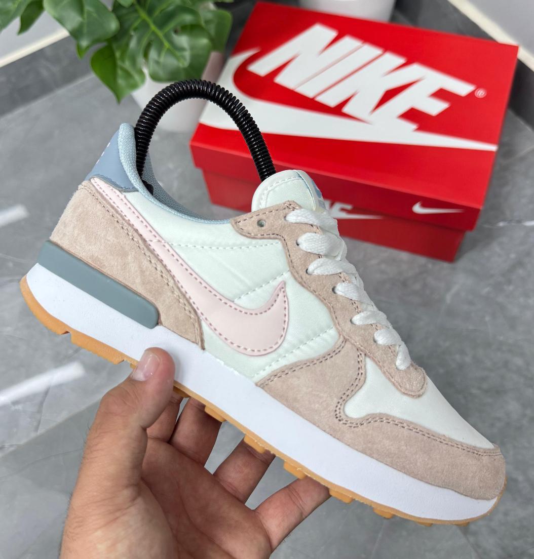 NK INTERNATIONAL BLANCA ROSA